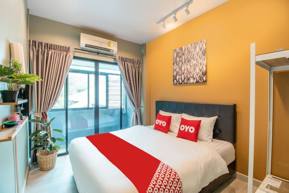 OYO 726 Sookjai Cafe And Hostel Premier Double Room 8