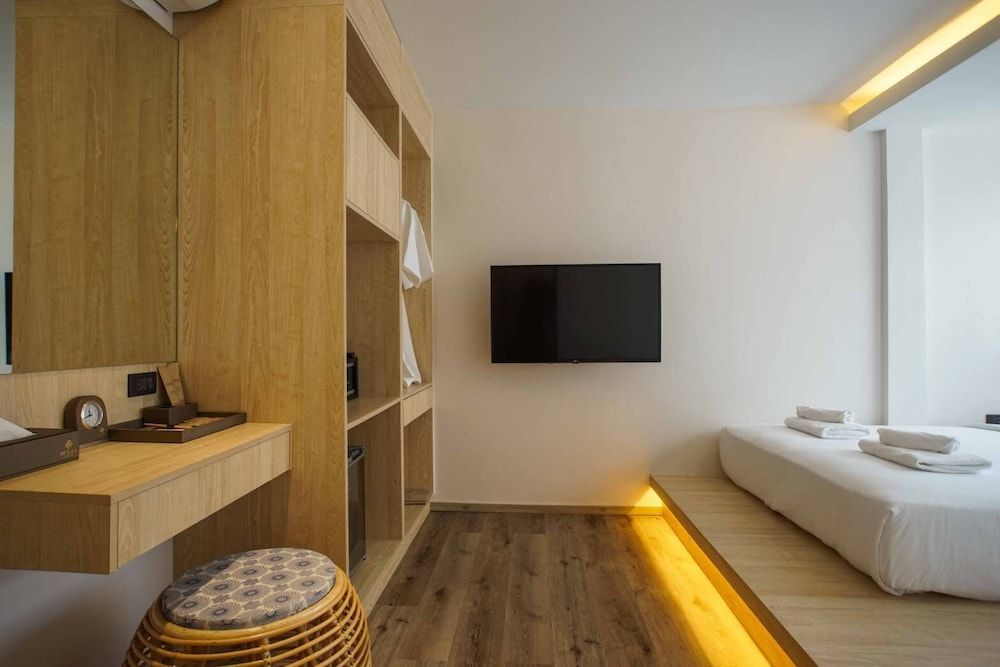 NORN Boutique Hotel Superior Room 4