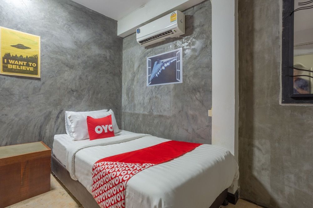 undefined OYO 1049 N Nimman 6