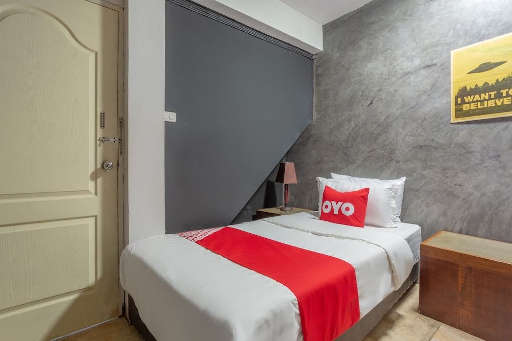 undefined OYO 1049 N Nimman 7