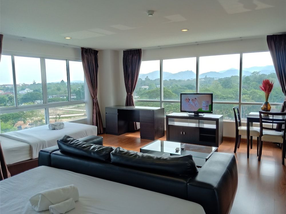 undefined The Living Hills 8