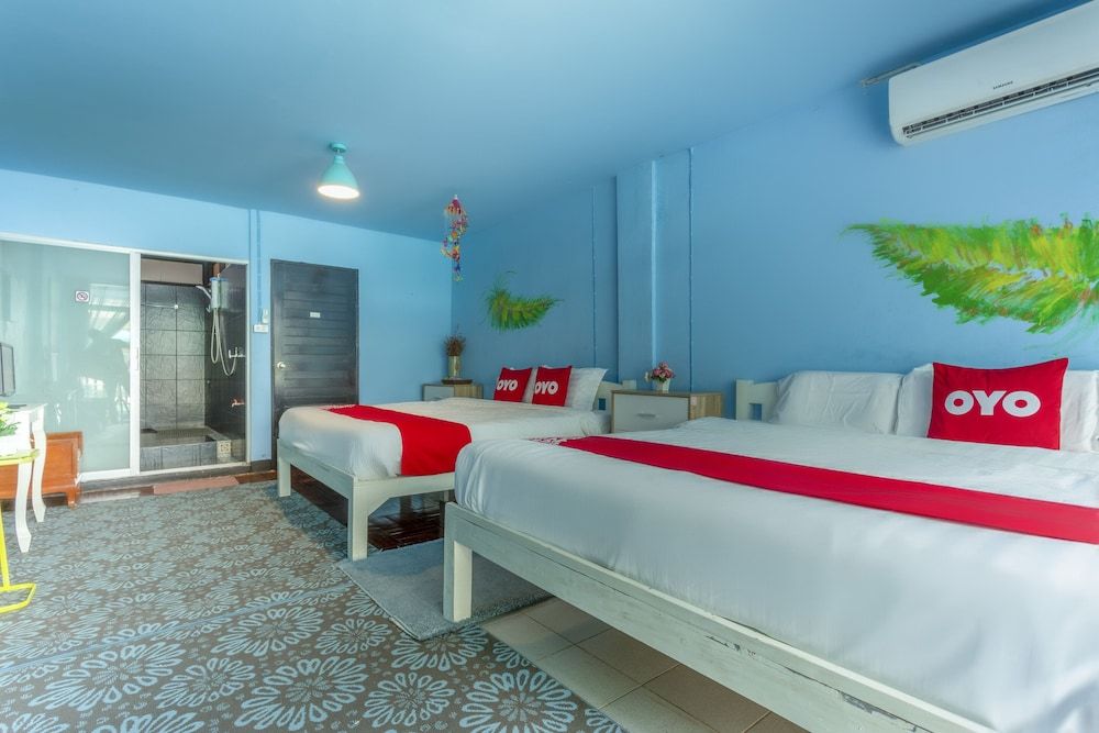 OYO 75303 V Home Guesthouse Sunday Night Market Family Suite 3