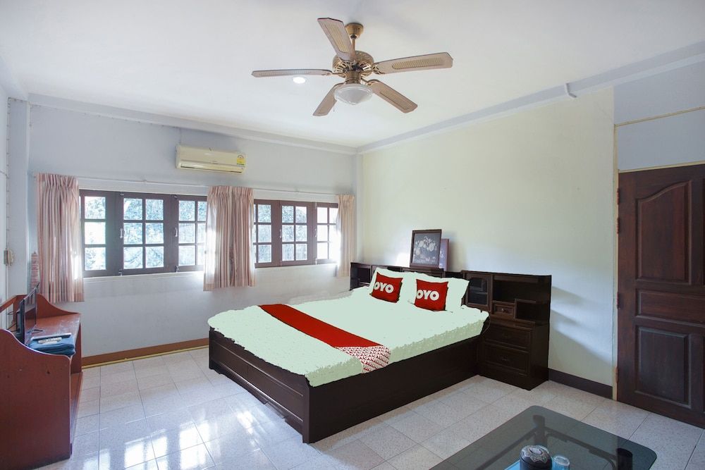 undefined OYO 75357 Thipsiri Home 5