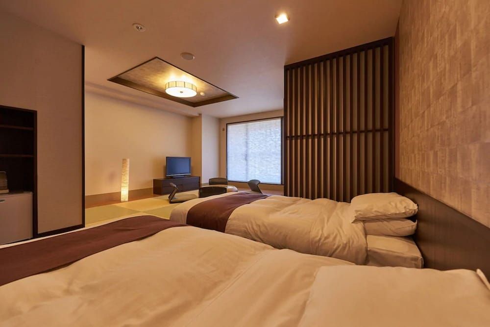 Deluxe Japanese and Western Style Room with Private Onsen (Mt.Yotei View) (Non Smoking)