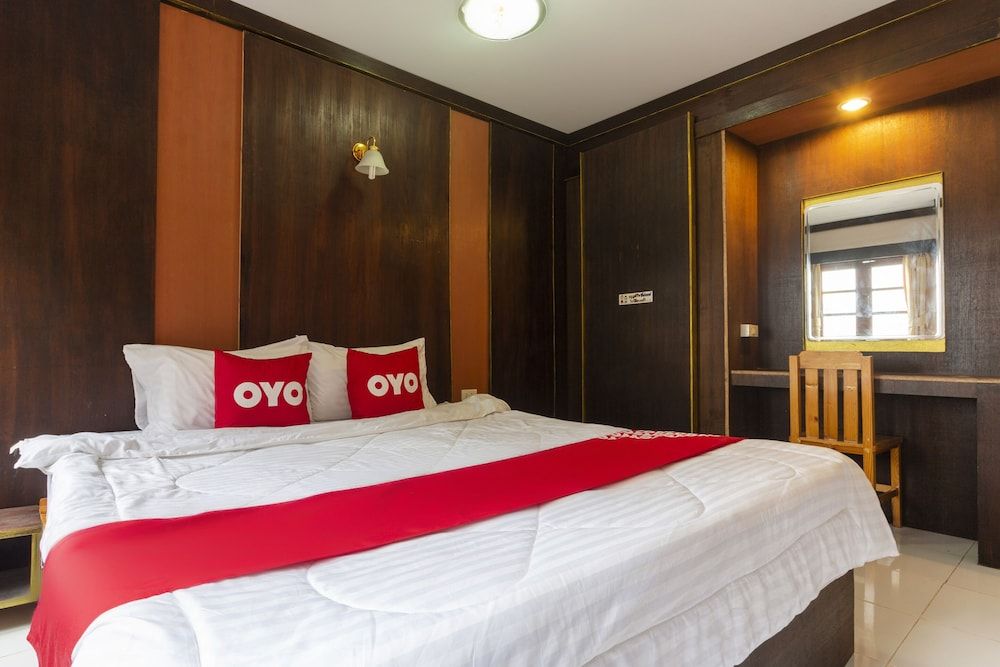 OYO 75356 Thipsiri Lodge Standard Double Room 2