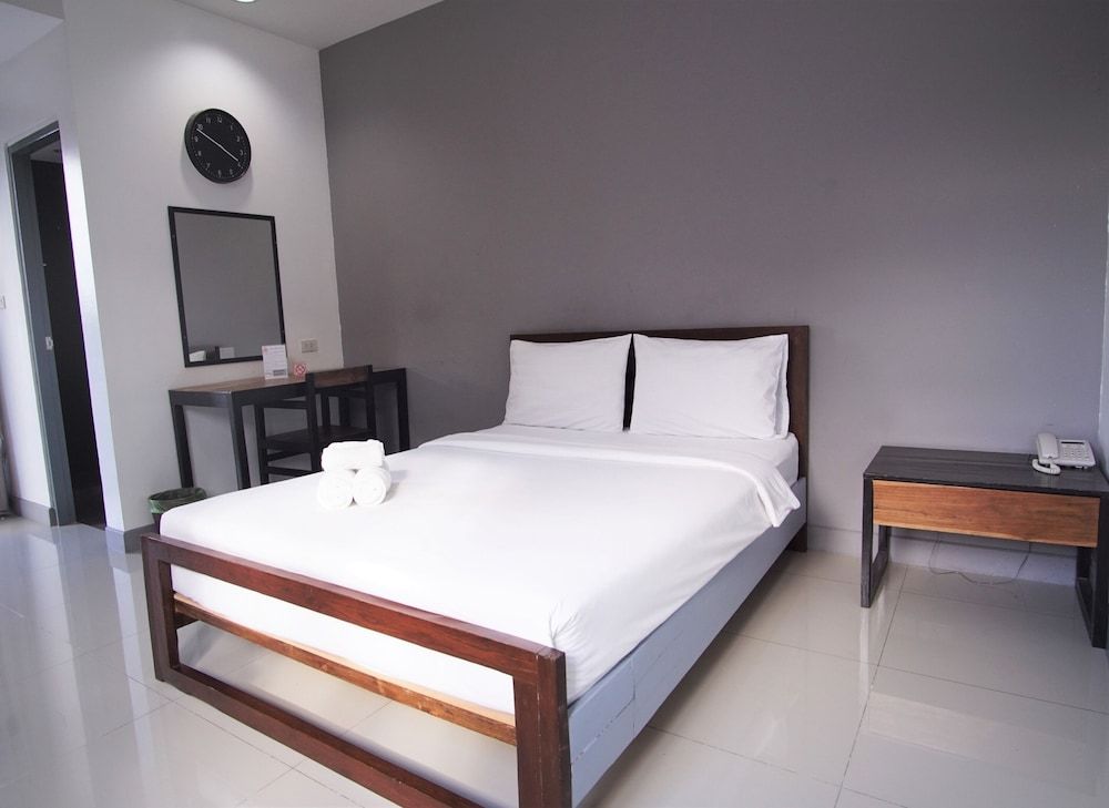 Subkamon Apartment Double Room 3