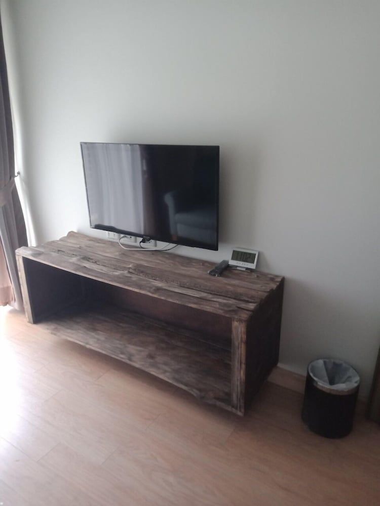 Zotel Deluxe Double or Twin Room 9