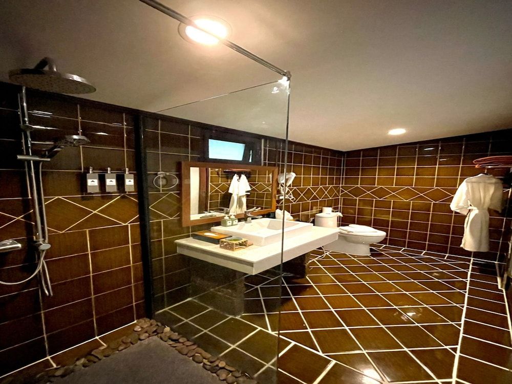 Na Mantra Resort SHA Deluxe Twin Room 6