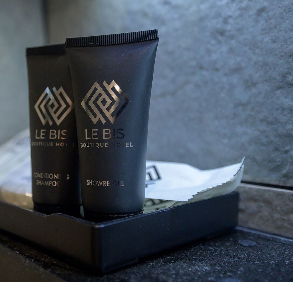Le Bis Hotel Deluxe Room 5