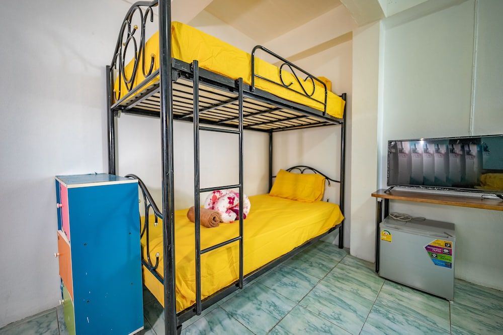 Noble Thippanate Family Room 3