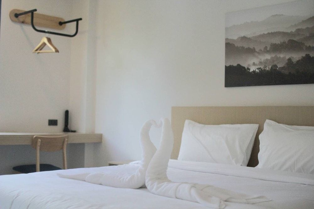 undefined Double J Hotel 7