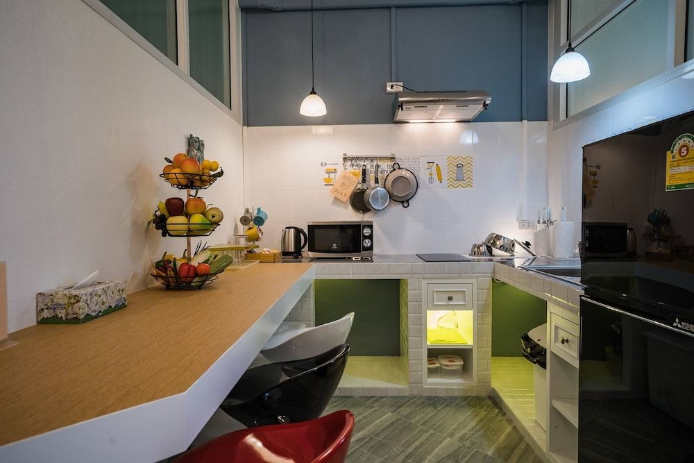 Contemporary Loft in the Heart of Chiang Mai - 5 Mins From Nimman Apartment, 2 Bedrooms, Balcony 12