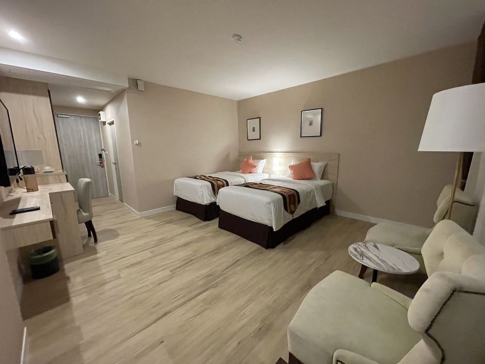 undefined Le Cannes Hotel 2