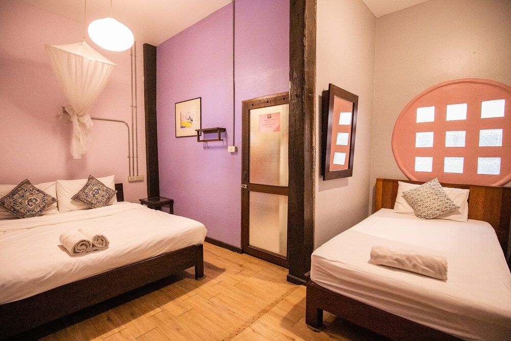 undefined Micasa Cannabiz 10