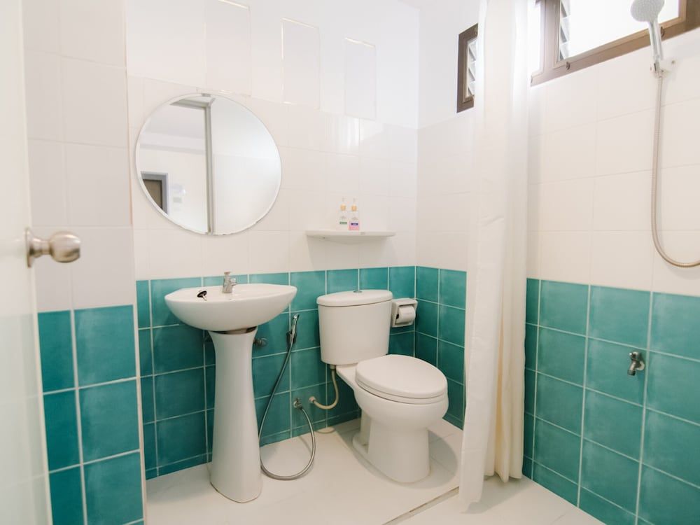 The Social Club Coliving & Coworking Superior Double Room, 1 Large Twin Bed 4