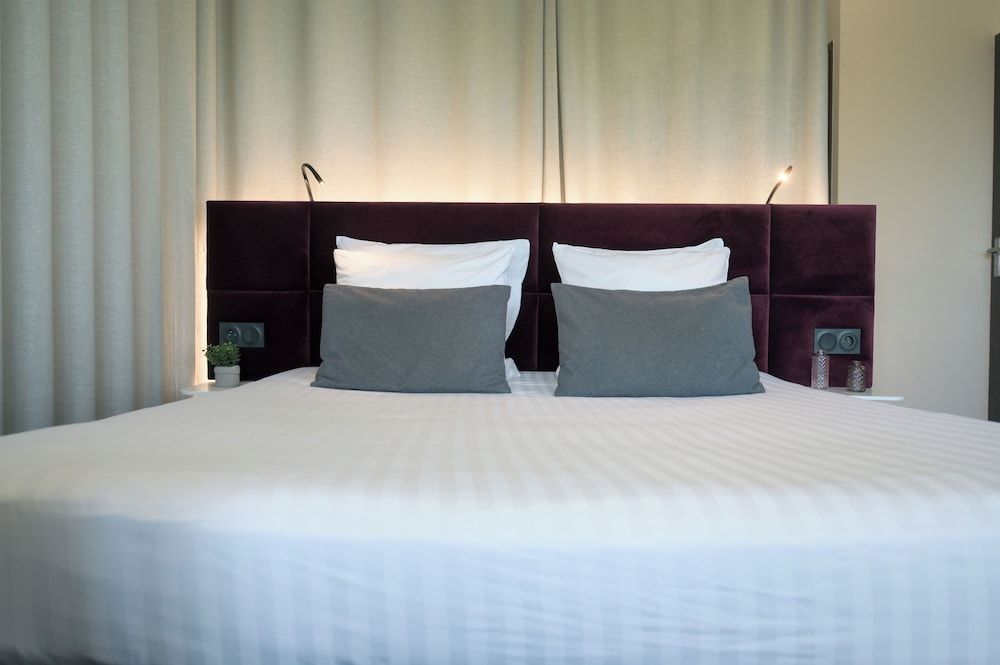 Nemea Appart Hotel So Cloud Lyon Part Dieu Double Room, 1 Double Bed, Non Smoking 6