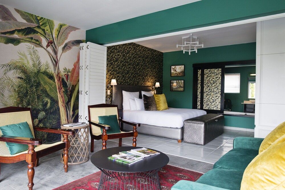 Majeka House Suite, 1 King Bed (Poolside Choice room) 2