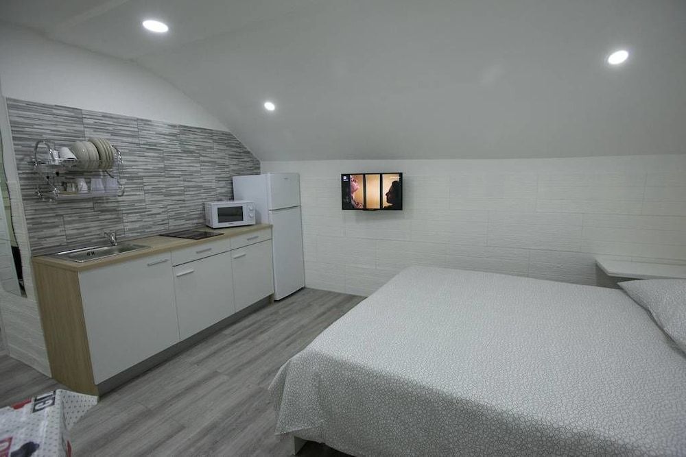 undefined Pulcinella 84 3