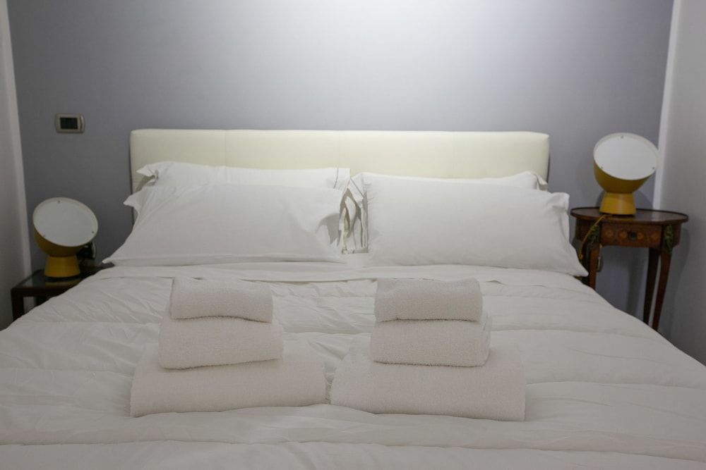 undefined Toledo Corner 6