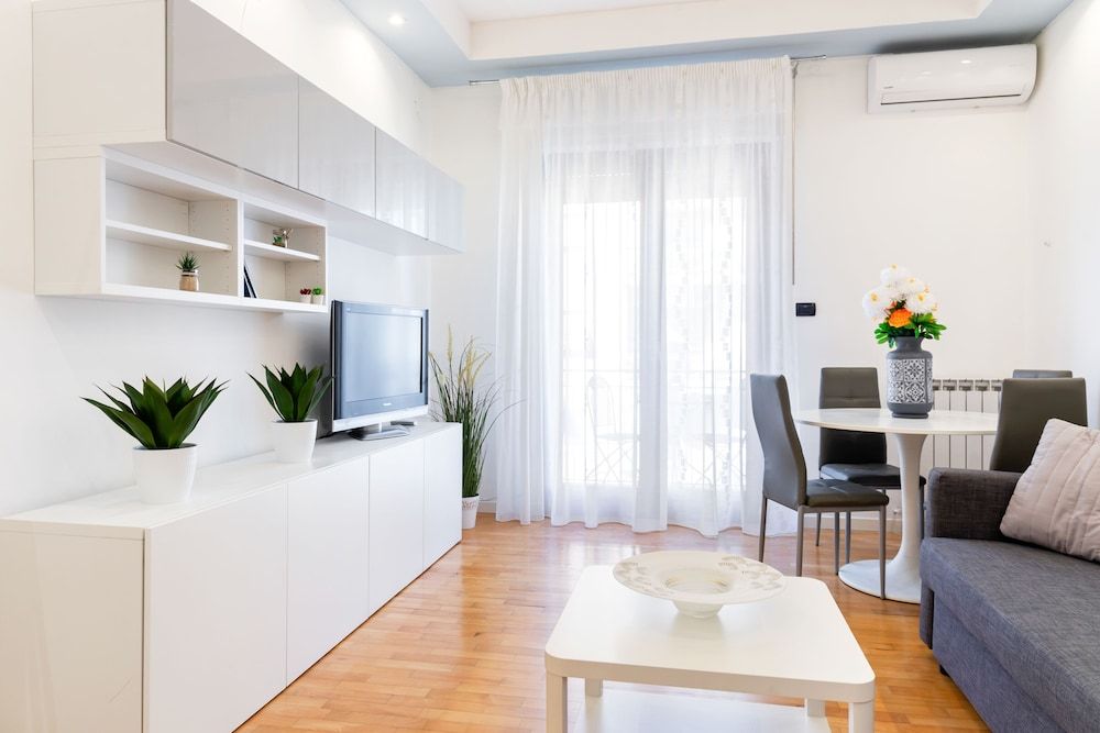 Bright flat next to the Vomero Apartment, 2 Bedrooms 11