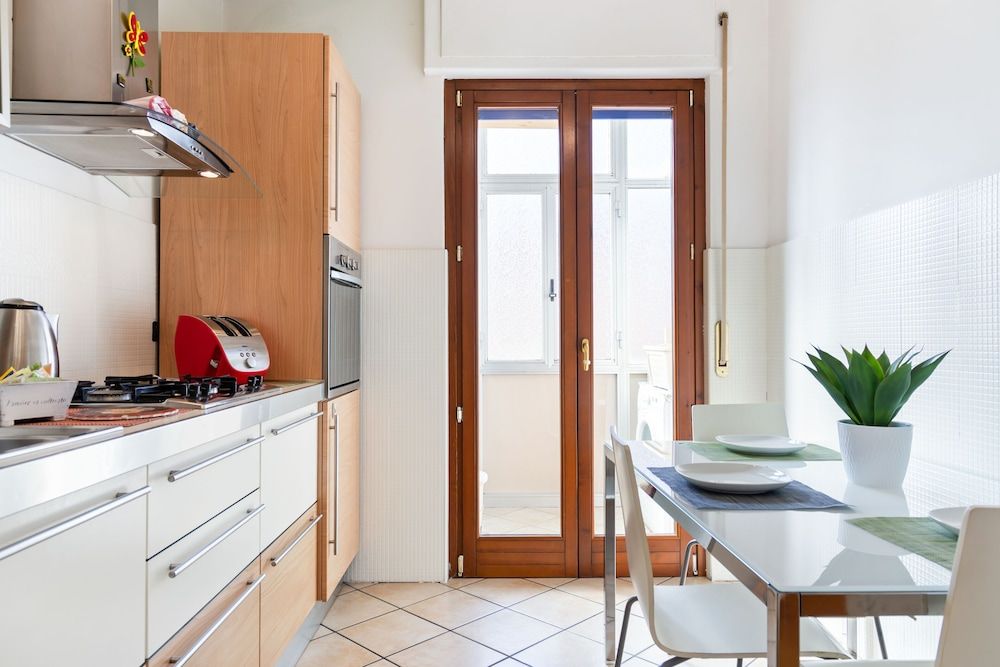 undefined Bright flat next to the Vomero 10