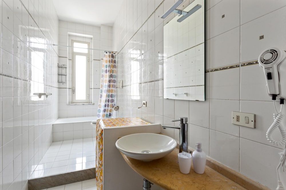 Via Pasquale 16 in Napoli Apartment 11