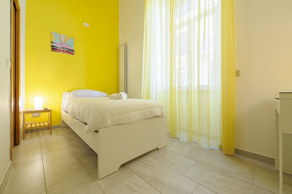 Via Aniello Falcone 72b Apartment 11