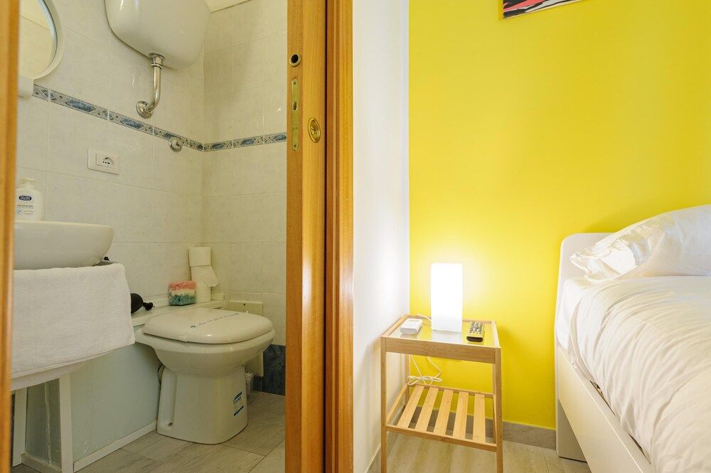 Via Aniello Falcone 72b Apartment 13