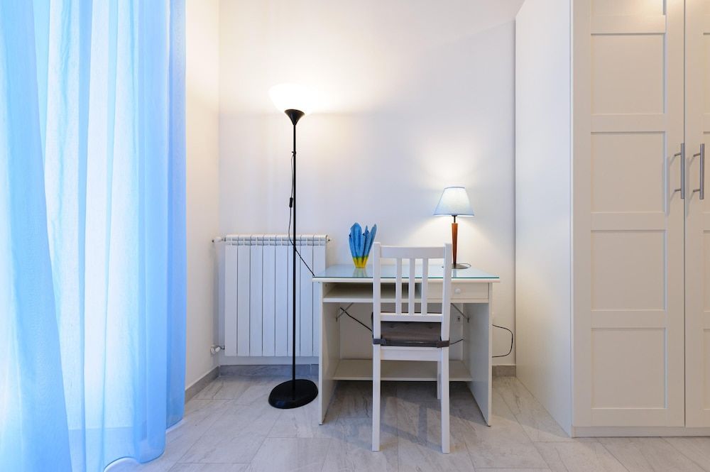 Via Aniello Falcone 72b Apartment 15