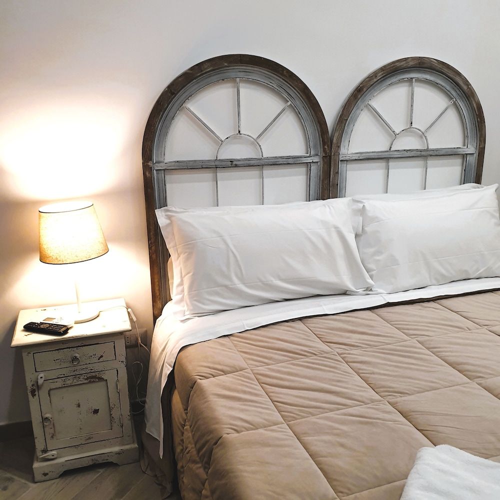 undefined Art Flat 4