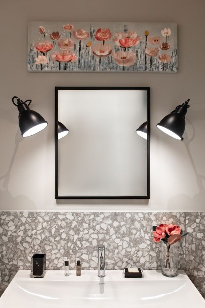 undefined LADY ROSE 8