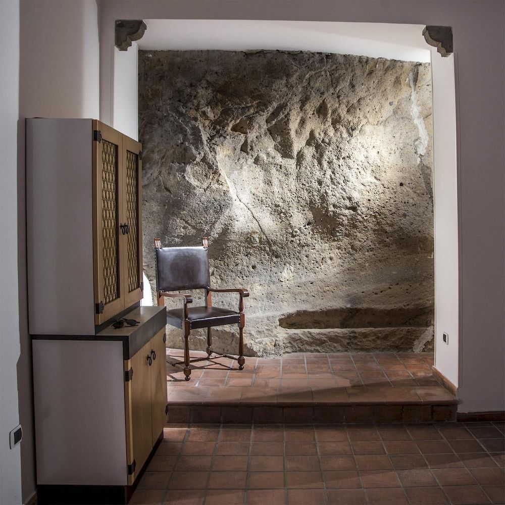 undefined The Rock Apartment in Napoli 4