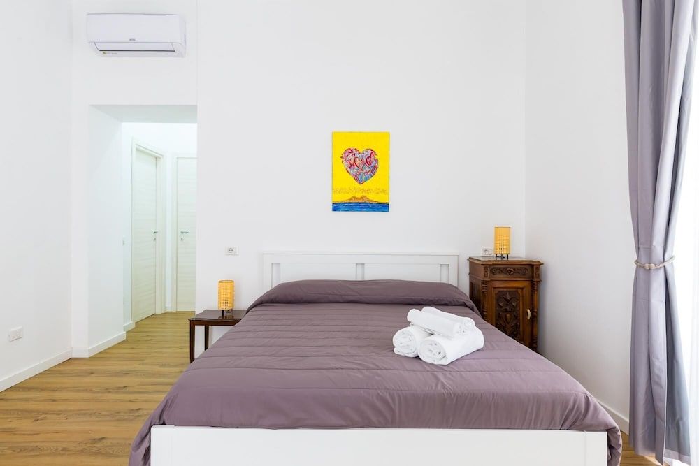 undefined Barrio 133 - Double Bedroom in Center by Napoliapartments 10