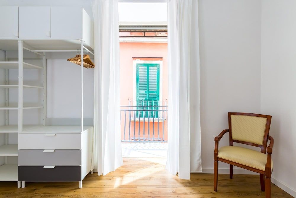 Barrio 133 - Double Bedroom in Center by Napoliapartments Apartment 21