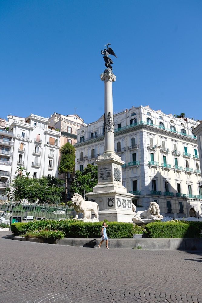 undefined Niparè Suite 7