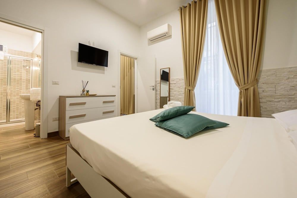 undefined Piazza Garibaldi 118 4