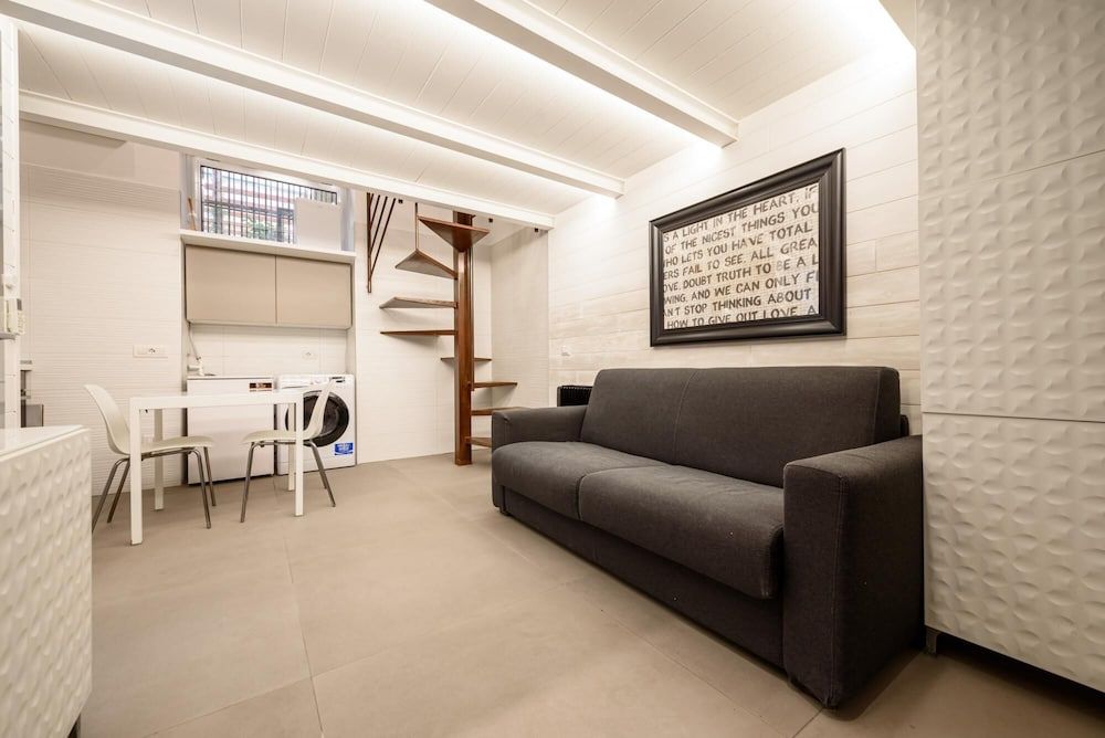 undefined Riviera di Chiaia 155 5