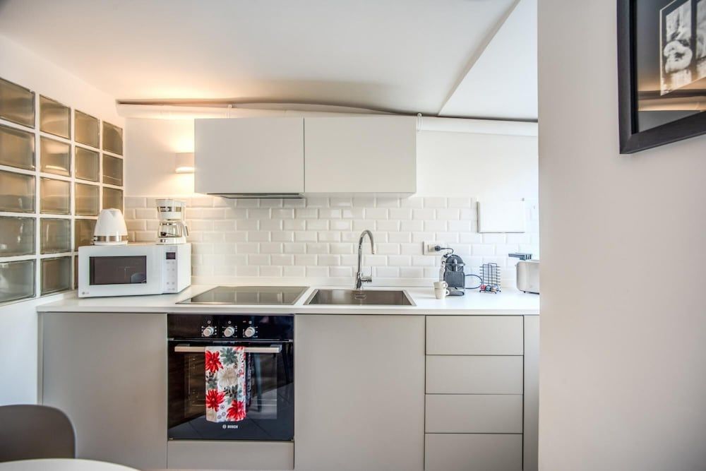 undefined Pignatelli Apartment 6