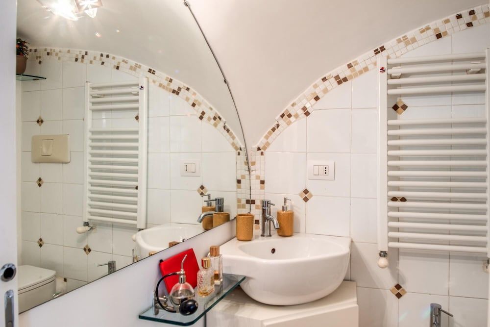 undefined Pignatelli Apartment 9