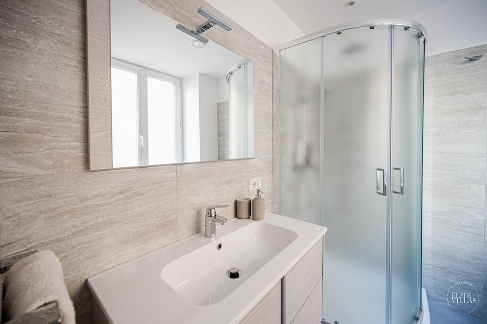 Poerio 98 Luxury Apartment Apartment 23