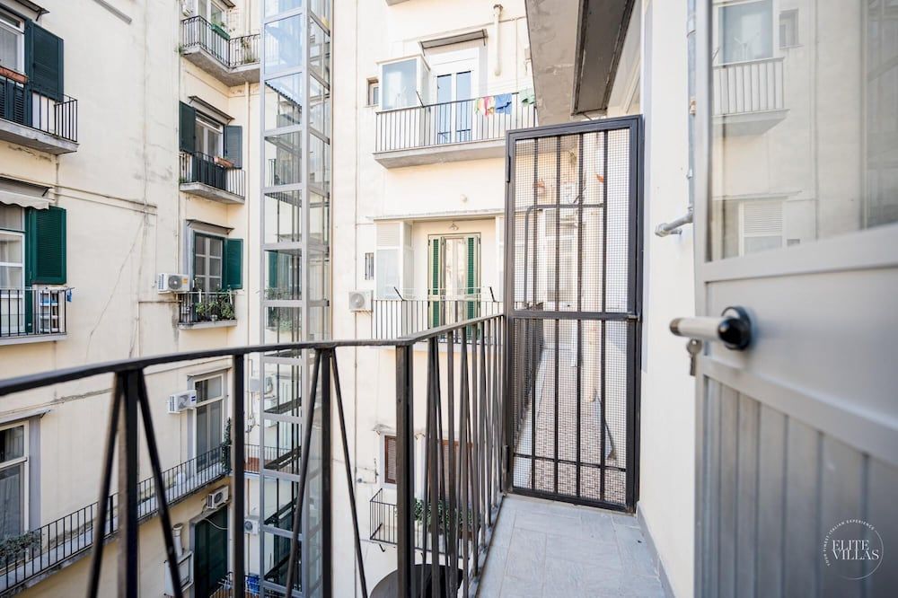 Poerio 98 Luxury Apartment Apartment 15