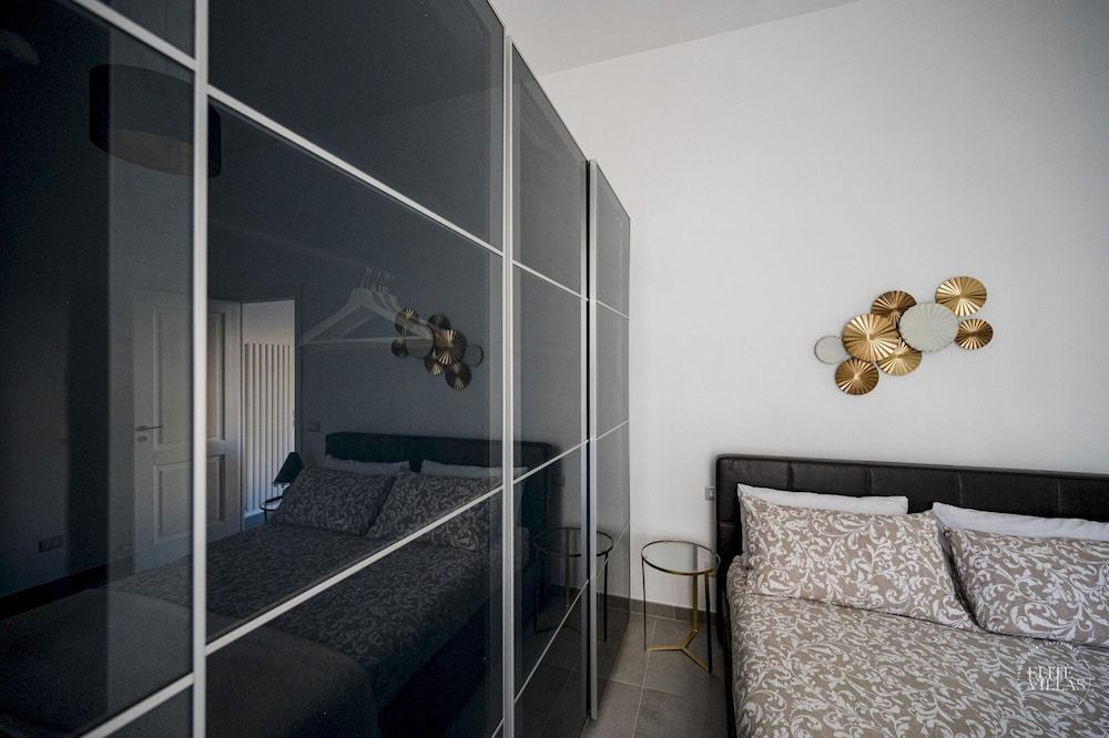 Poerio 98 Luxury Apartment Apartment 11