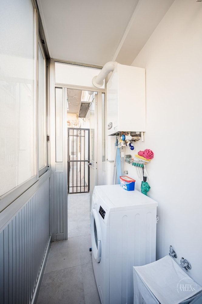 Poerio 98 Luxury Apartment Apartment 14