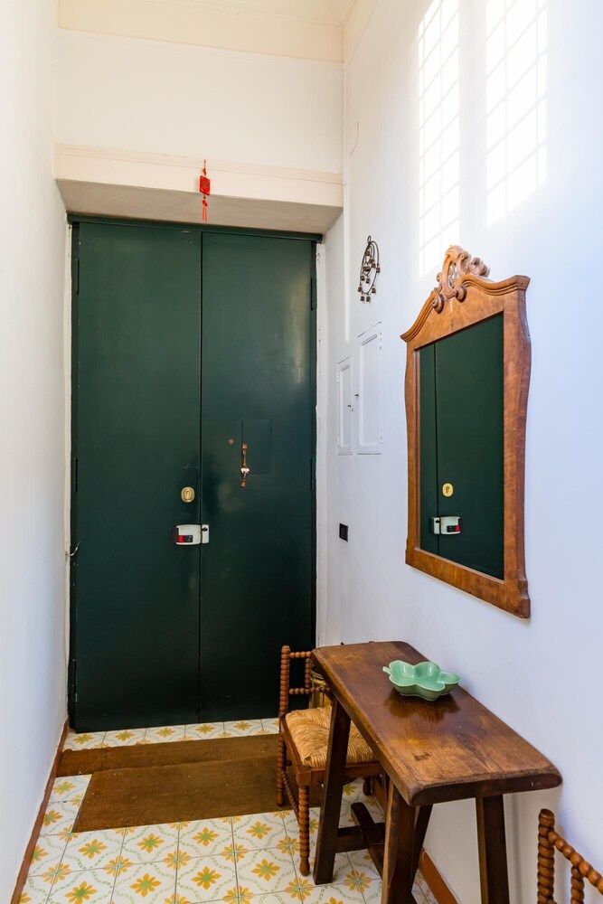 Villa Paola - Hidden Panoramic Garden and Terraces Apartment 40