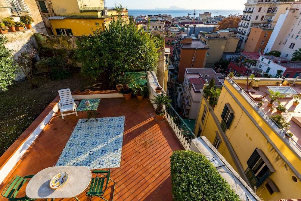 Villa Paola - Hidden Panoramic Garden and Terraces Apartment 14