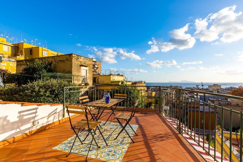 Villa Paola - Hidden Panoramic Garden and Terraces Apartment 12