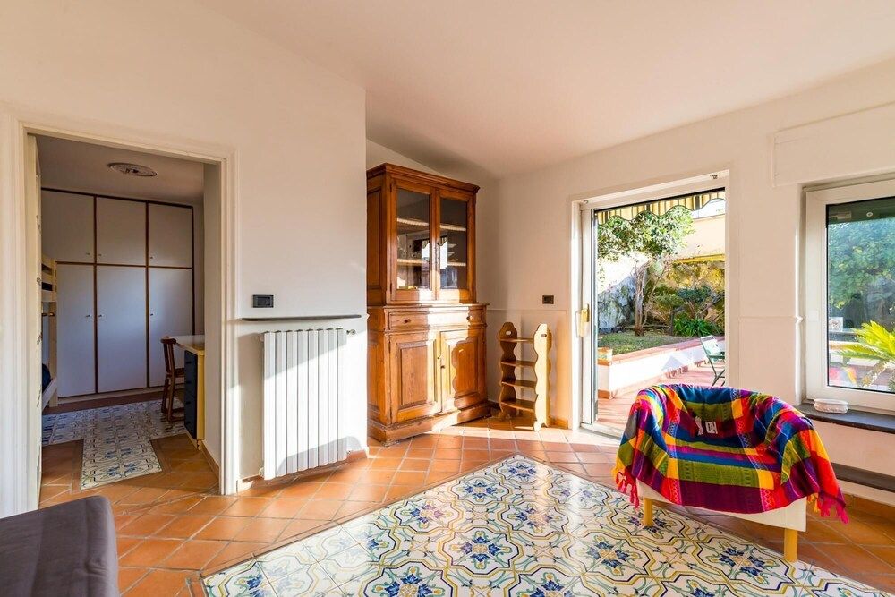 Villa Paola - Hidden Panoramic Garden and Terraces Apartment 33