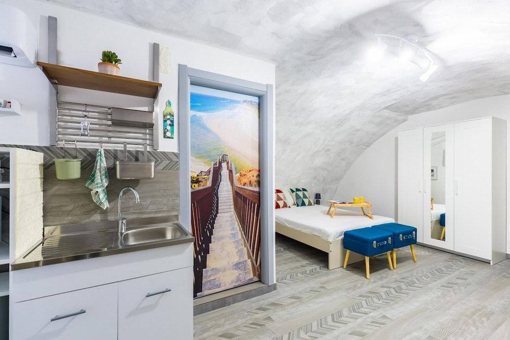 undefined Riviera di Chiaia Studio Apartment 5