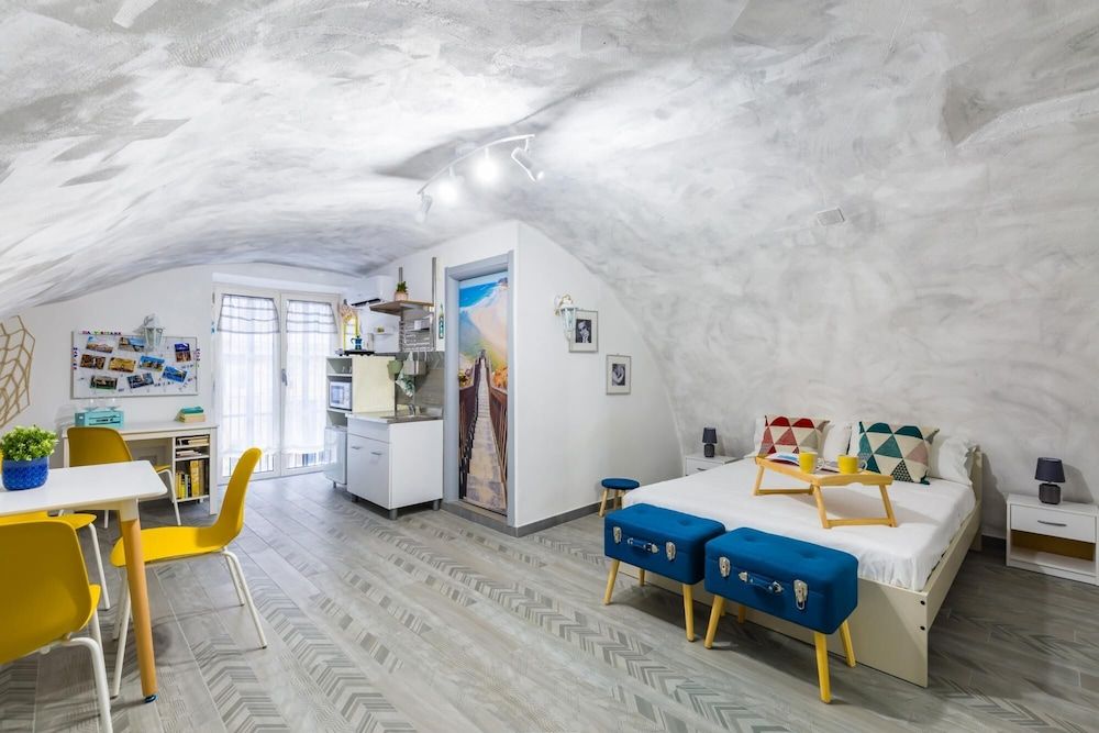 undefined Riviera di Chiaia Studio Apartment 2