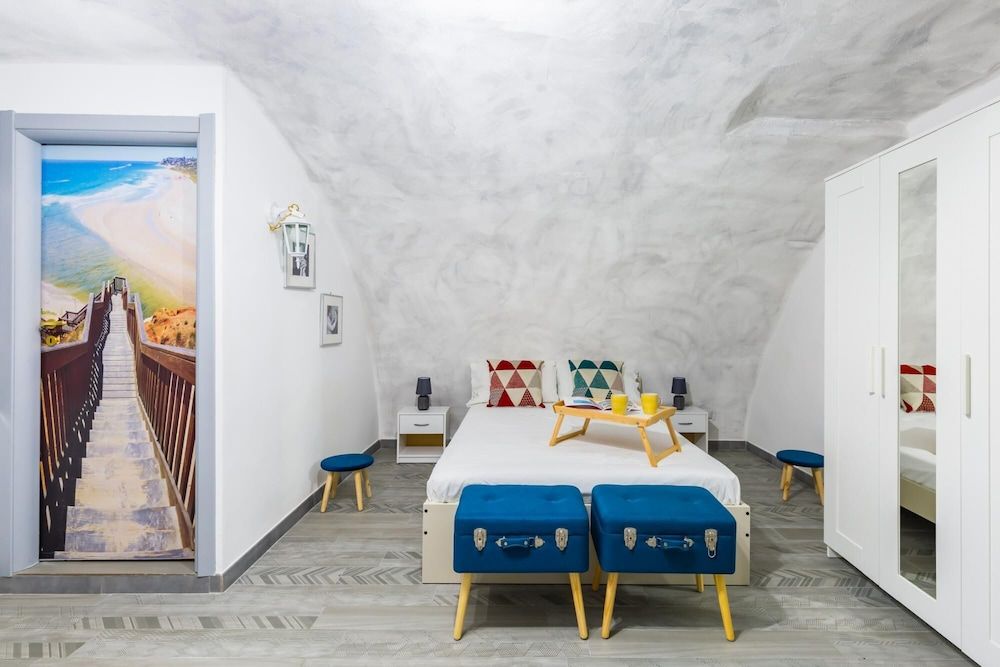 undefined Riviera di Chiaia Studio Apartment 10